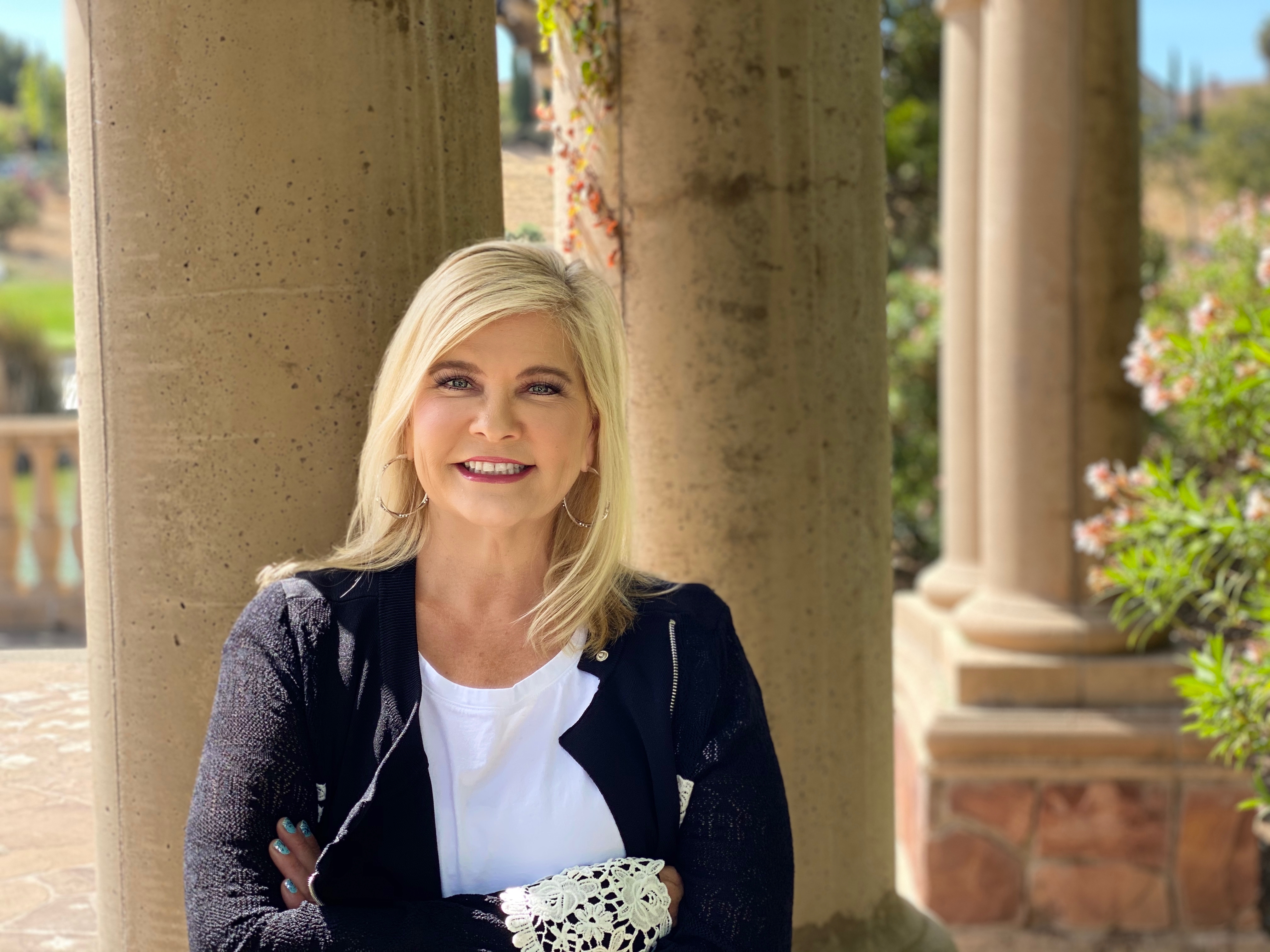 Charm Hartland, Realtor